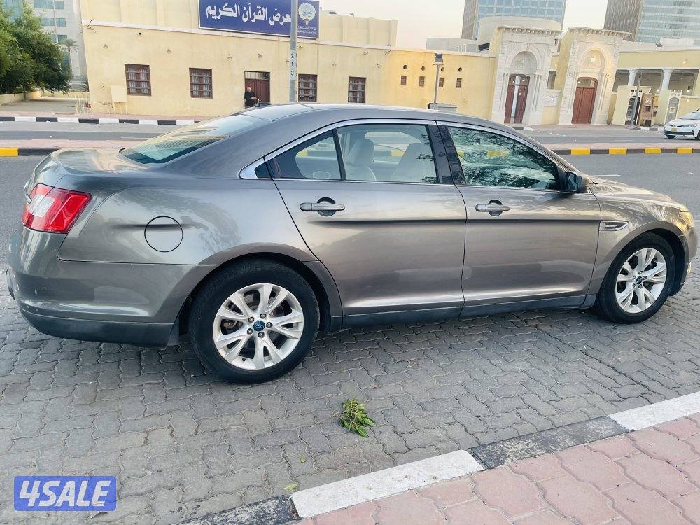 Ford Taurus 20122