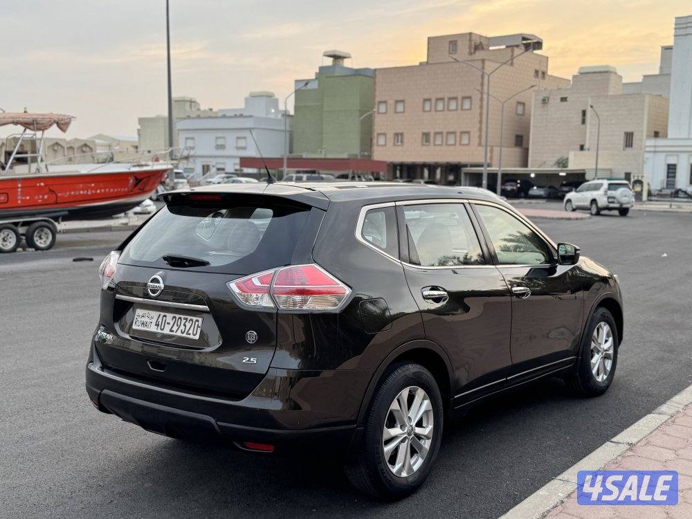 للبيع اكس تريل 2016 بحالة الوكالة1