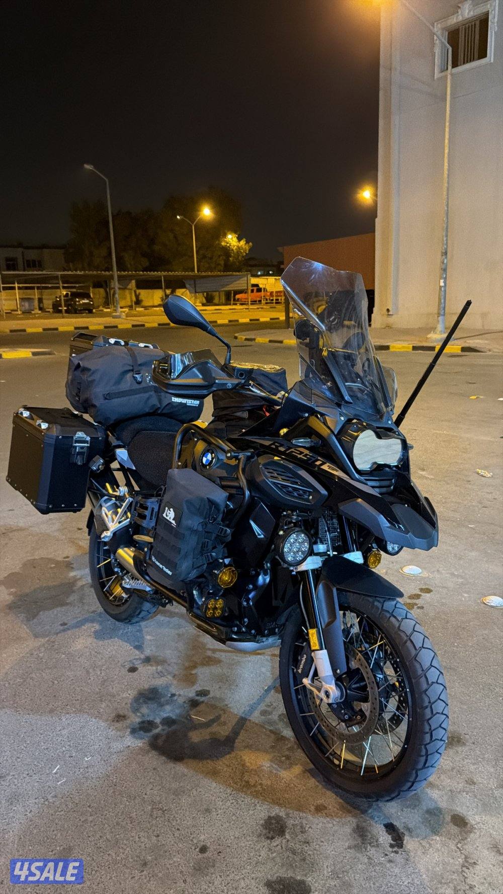 للبيع bmw GS1250A1