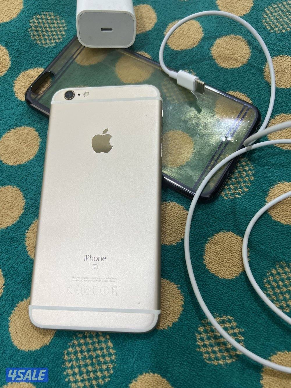 ايفون 6s بلس العود 64،قيقا بطارية 88 نظيف مو مفتوح ولا مصلح2