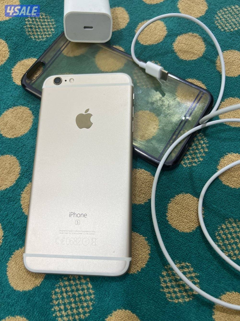 ايفون 6s بلس العود 64،قيقا بطارية 88 نظيف مو مفتوح ولا مصلح7