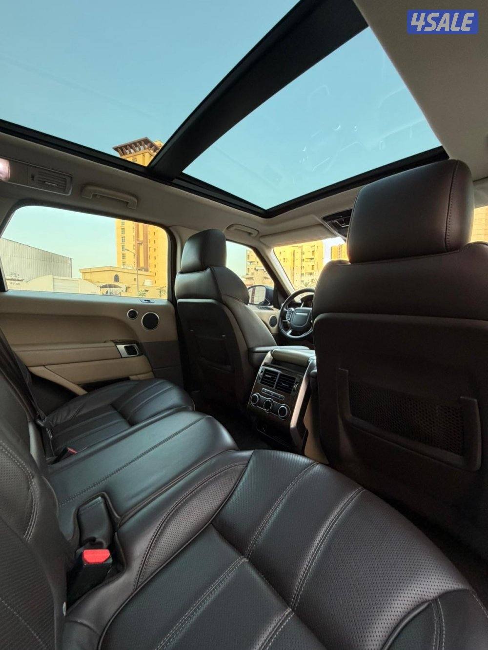 لاندروفر // سبورة // 2015 // بحالة لوكالة10