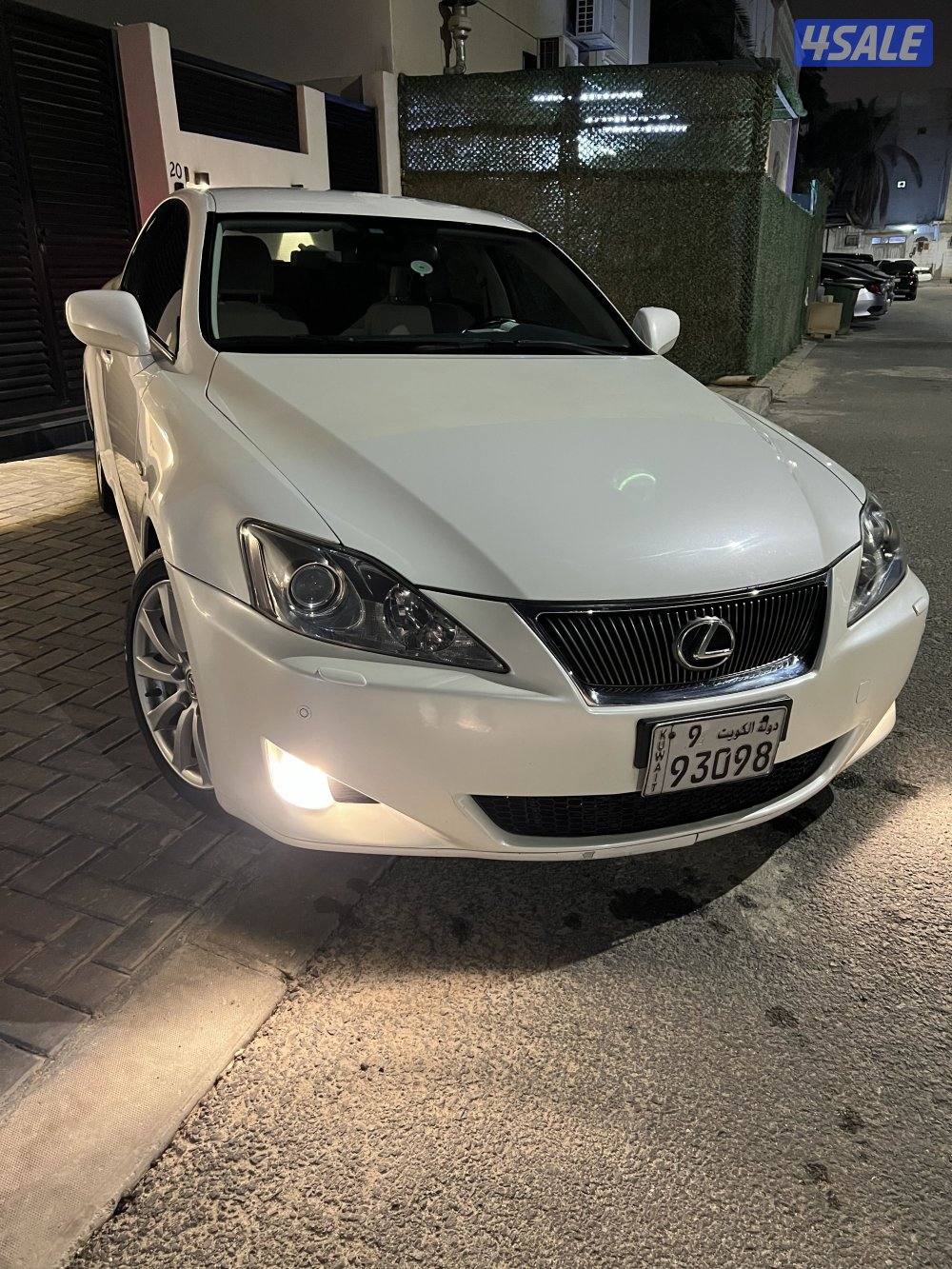 لكزس is موديل ٢٠٠٨ ماشي ٢٨٠ وكاله الساير3
