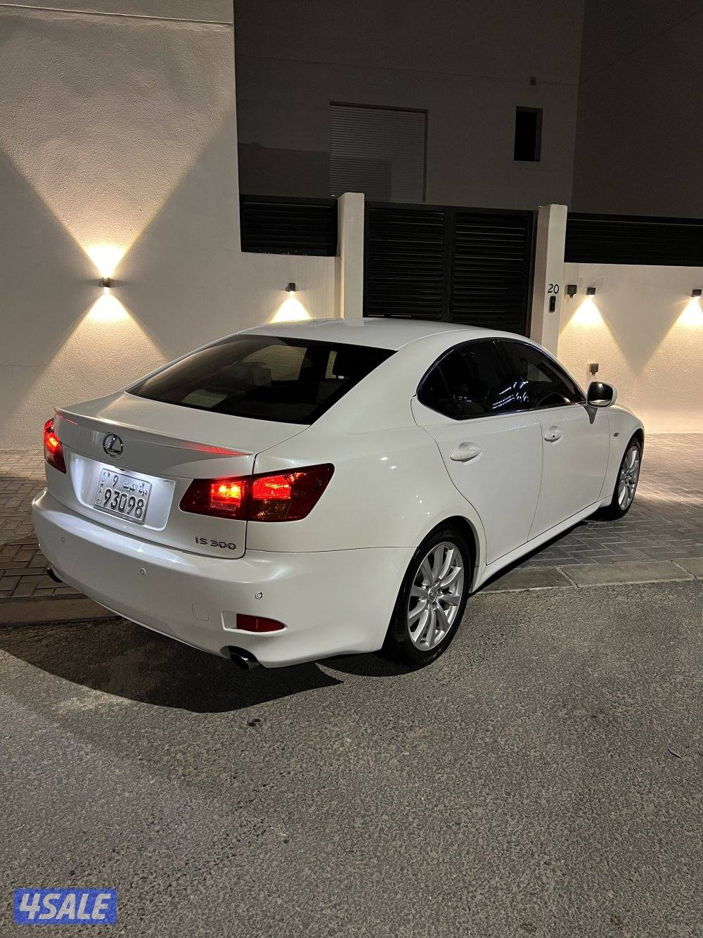 لكزس is موديل ٢٠٠٨ ماشي ٢٨٠ وكاله الساير9