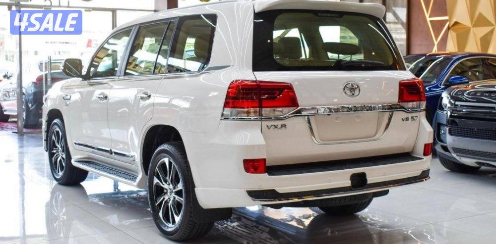 تويوتا لاندكروزر2021 Vxr وكالة البحرين جاهزة للتصدير مع التخليص11