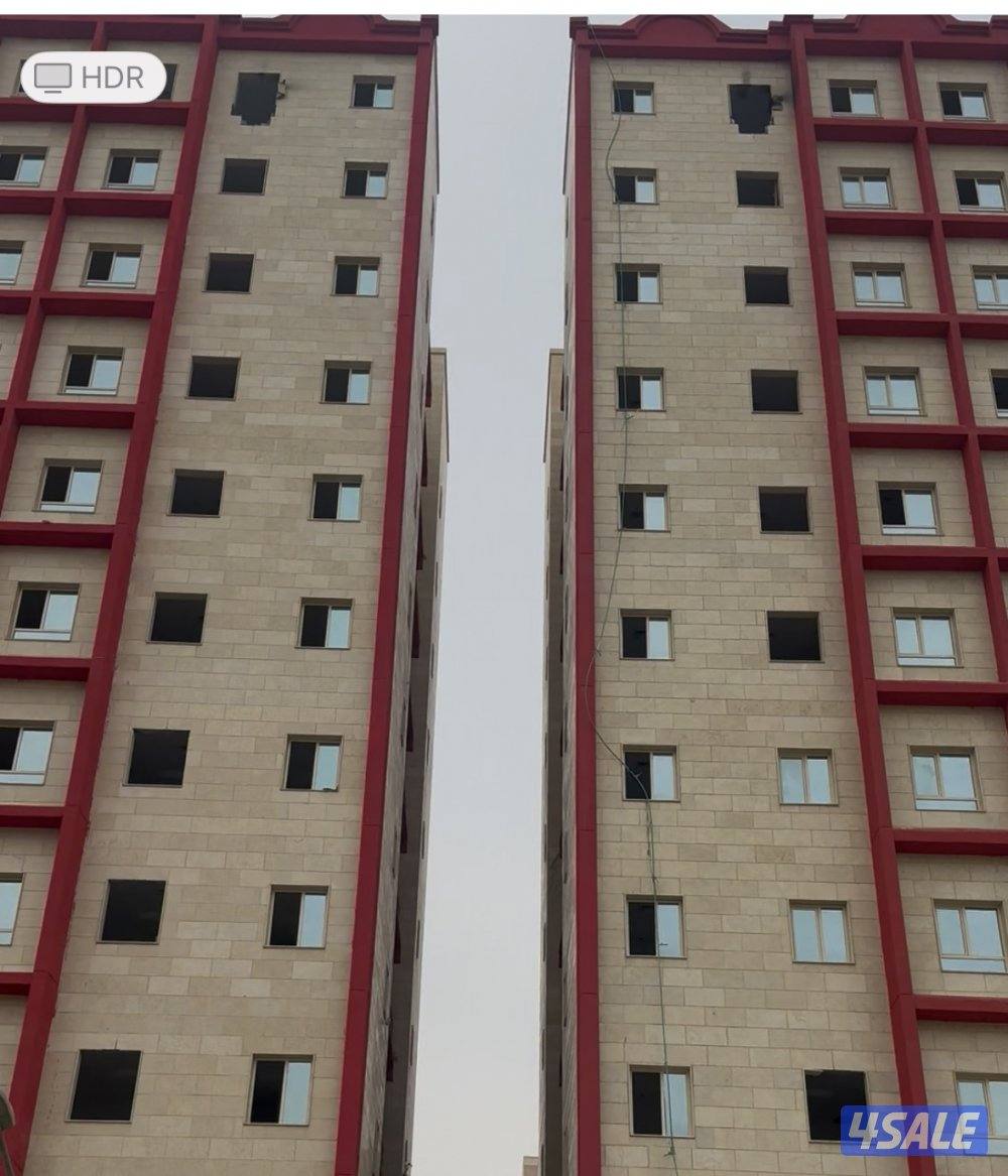 للإيجار محل كبير ب حولي شارع قتيبه عماره جديده0