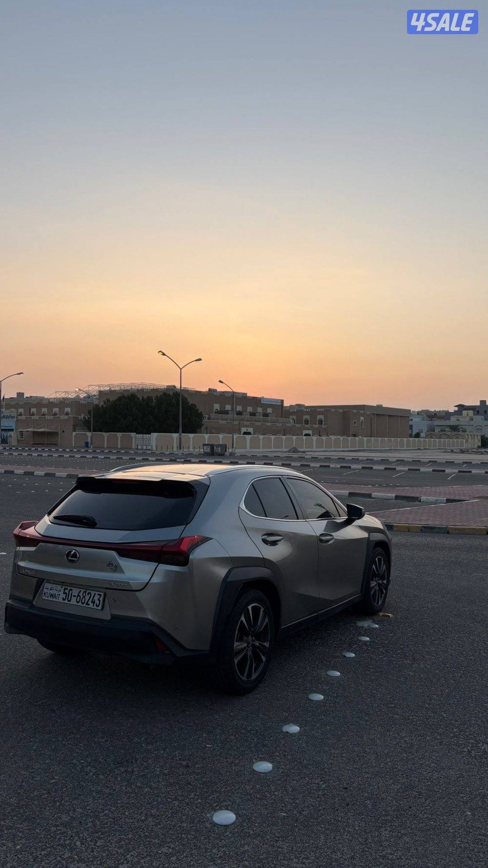 UX 200 الدرجة الاولى3