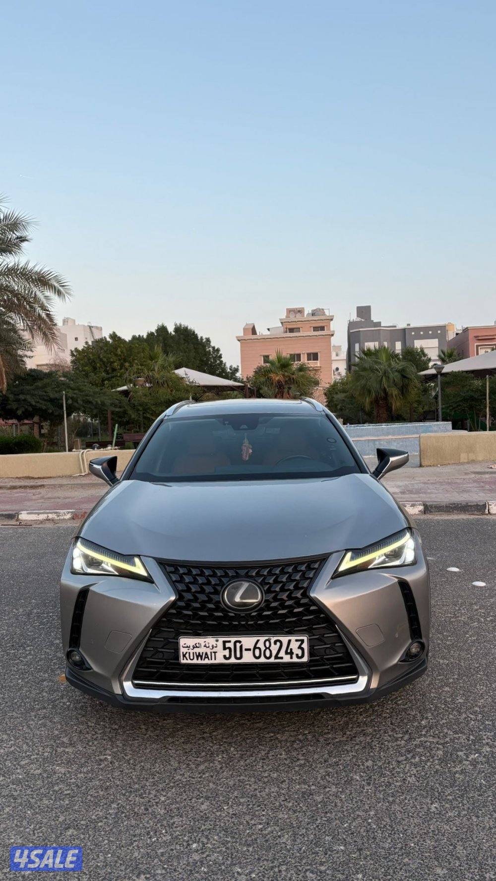 UX 200 الدرجة الاولى2