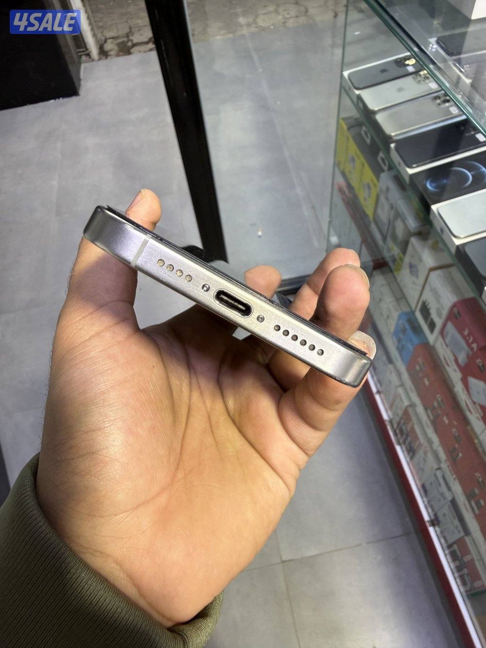 ايفون ١٥ برو ماكس تيتانيوم ٢٥٦ جيجا بطاريه 87٪ بحالة ممتازه4