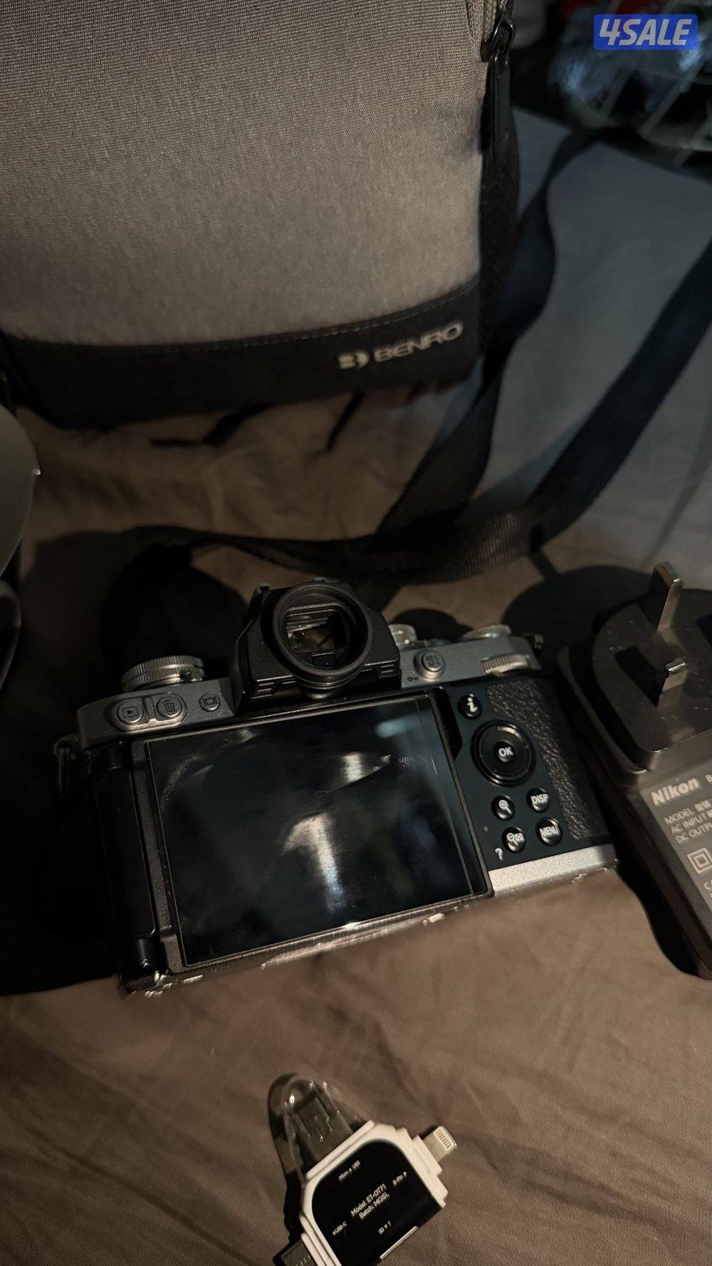 NIKON Z Fc كاميره نيكون مع مرفقات فلاش godox حقيبه1