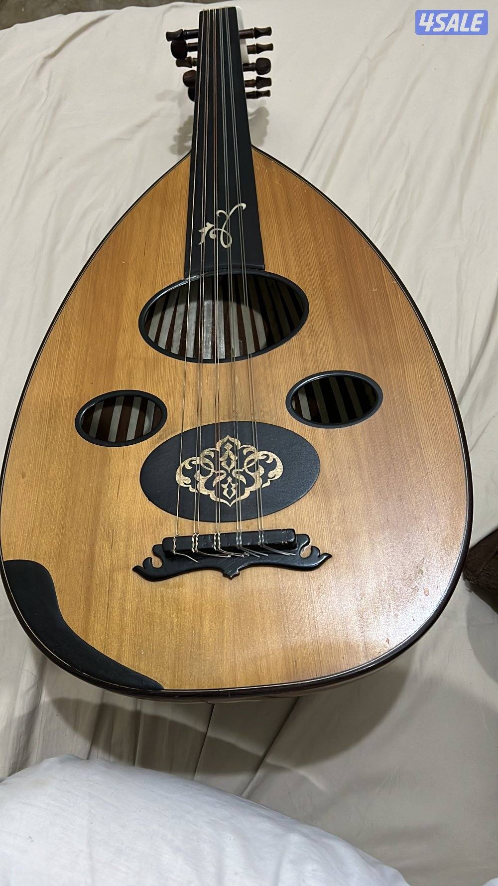 للبيع عودين فاخرين زرياب وزكي فاروق الاثنين ب 3500