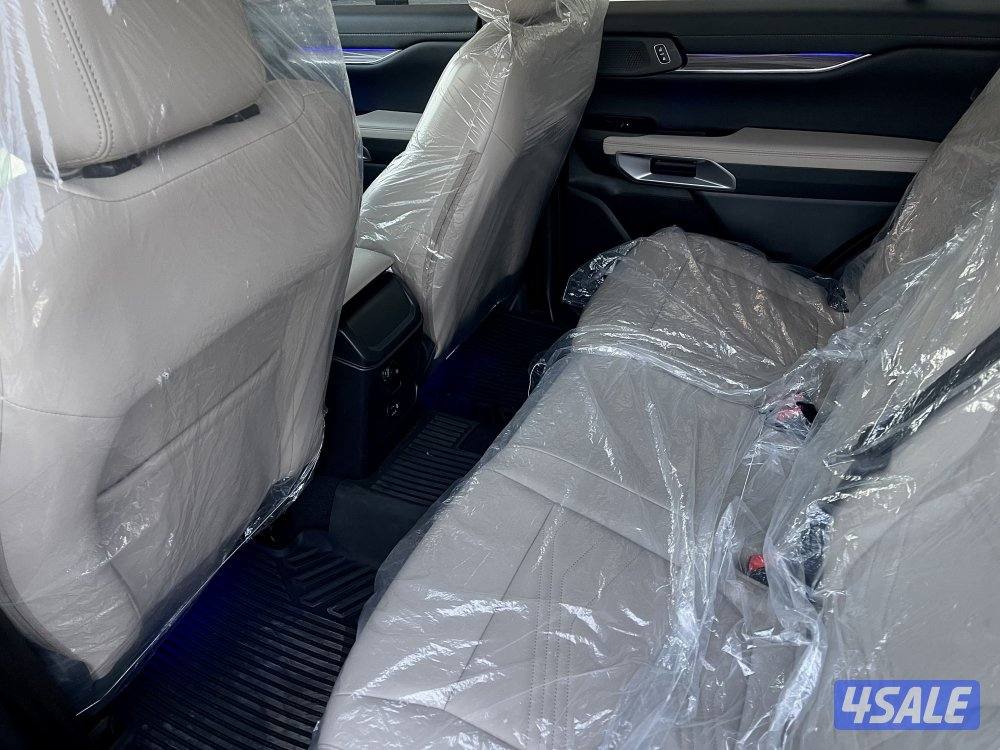 ايفرست ستليث 2025 اصفار بحاله المصنع14