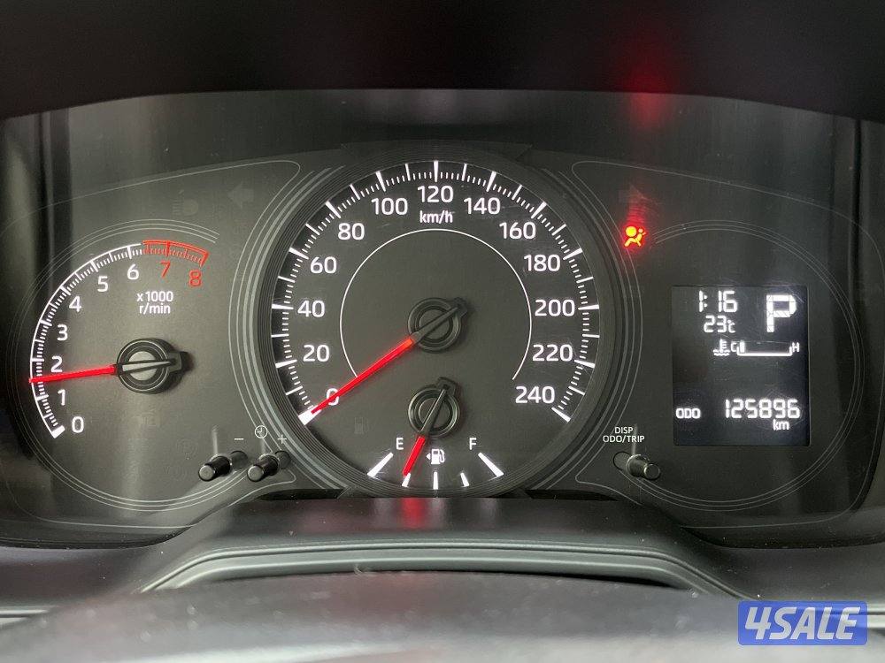 TOYOTA COROLLA 1.6L XLI STD OPTION4