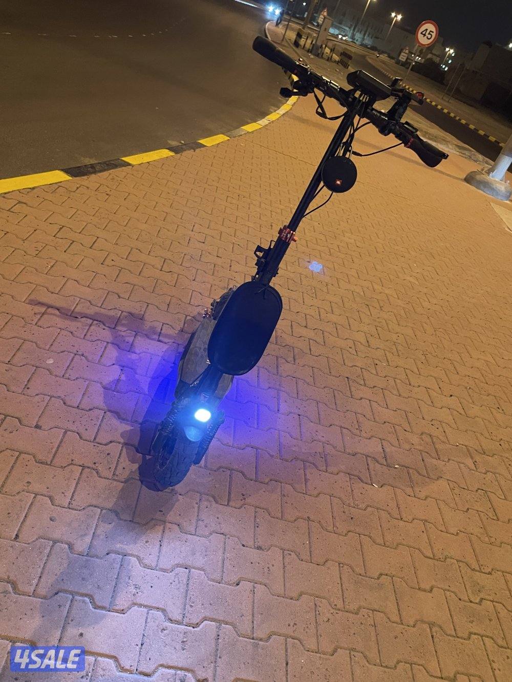 سلام لبيع سكوتر و في له برنامج1