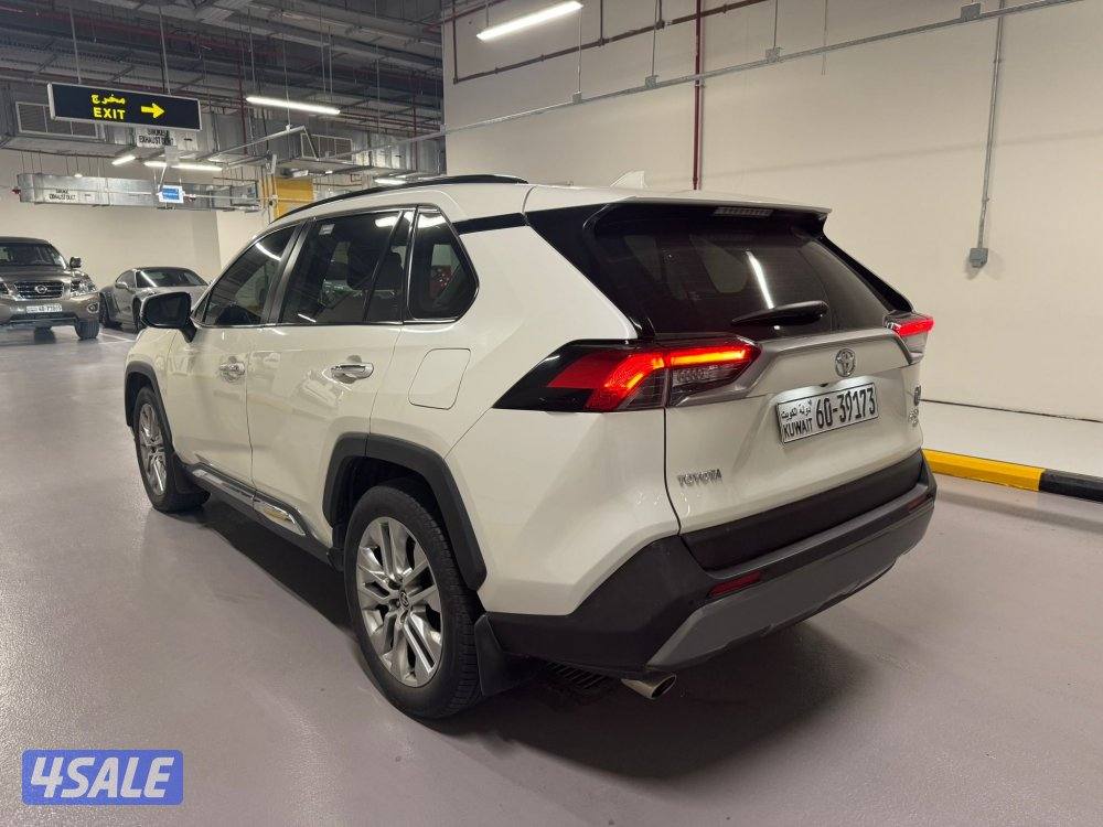 تويوتا راف فور0