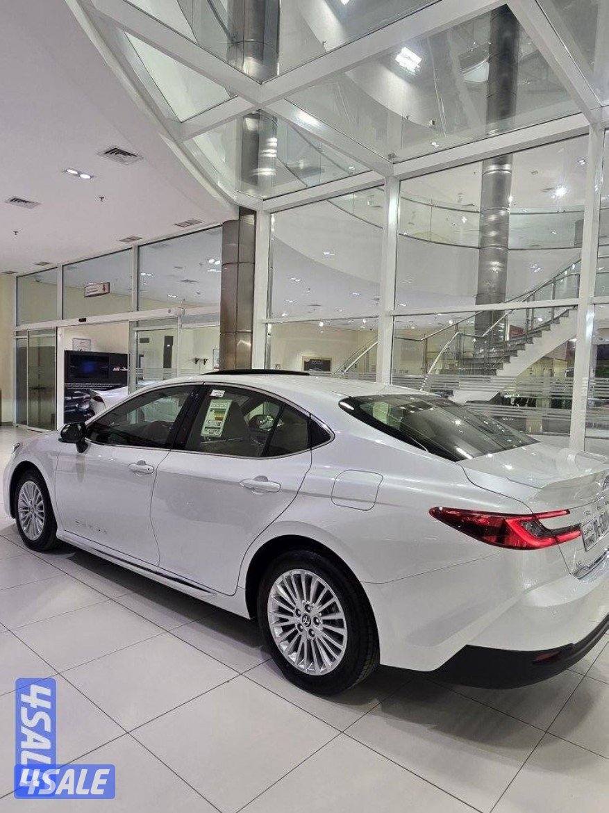 للبيع كامري اصفار 2025 الدرجه الثانيه استلام فوري3