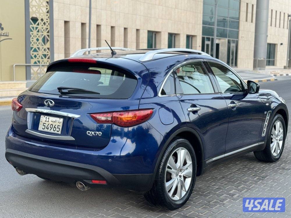انفينيتي QX70 موديل 2014 بحاله ممتازه جدا3