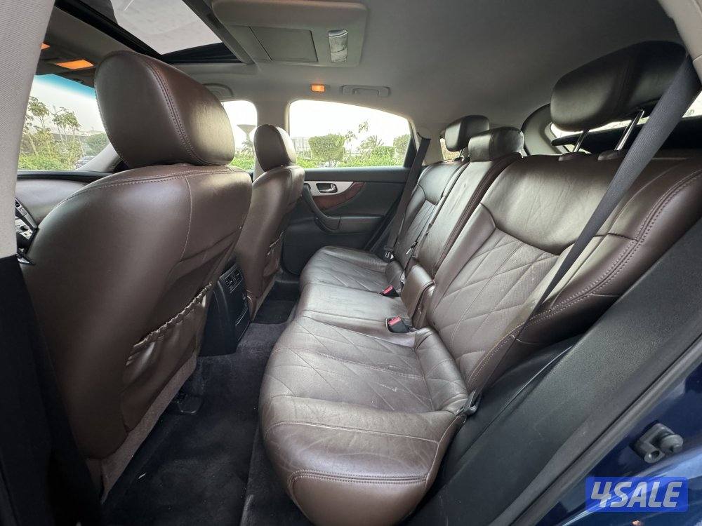 انفينيتي QX70 موديل 2014 بحاله ممتازه جدا5