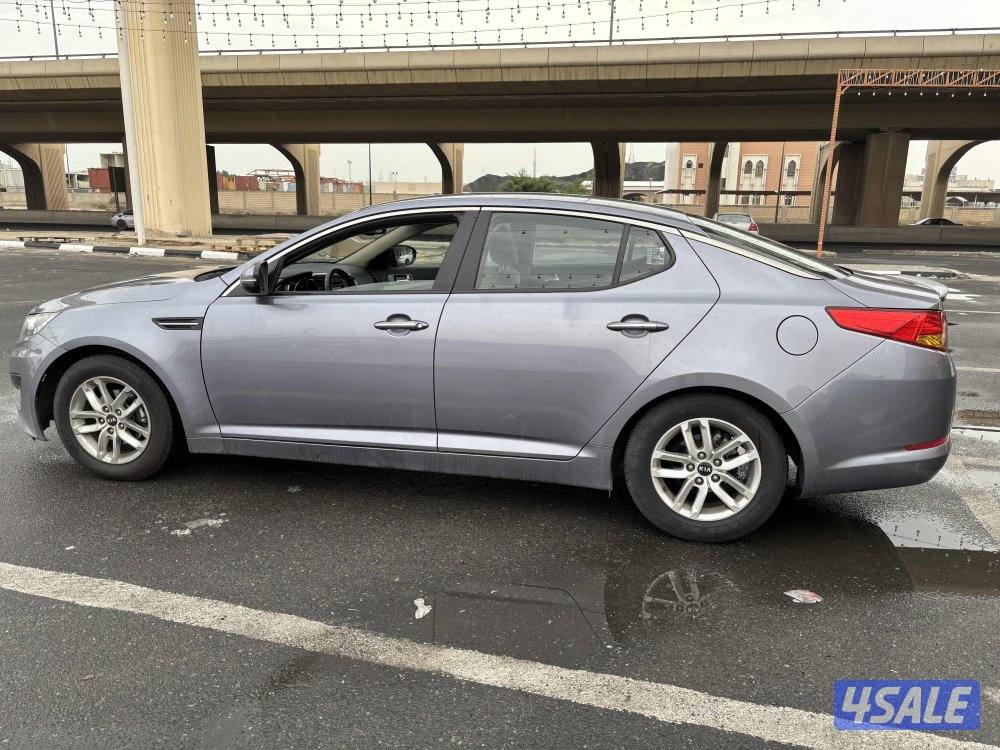 للبيع كيا اوبتيما موديل 2013 بحاله ممتازه4