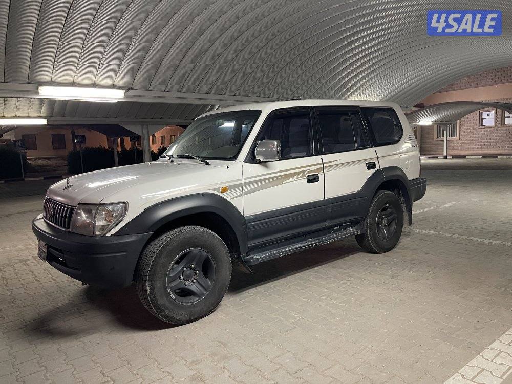 للبيع جيب تويوتا برادو موديل 2002 صبغ الوكالة0