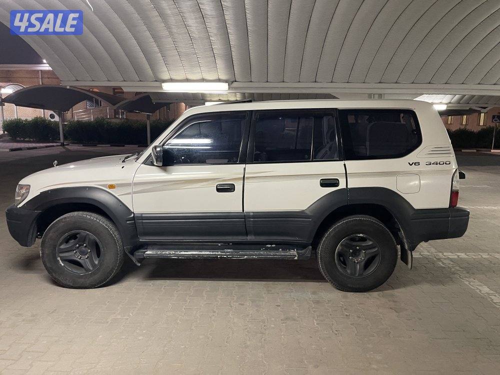 للبيع جيب تويوتا برادو موديل 2002 صبغ الوكالة3