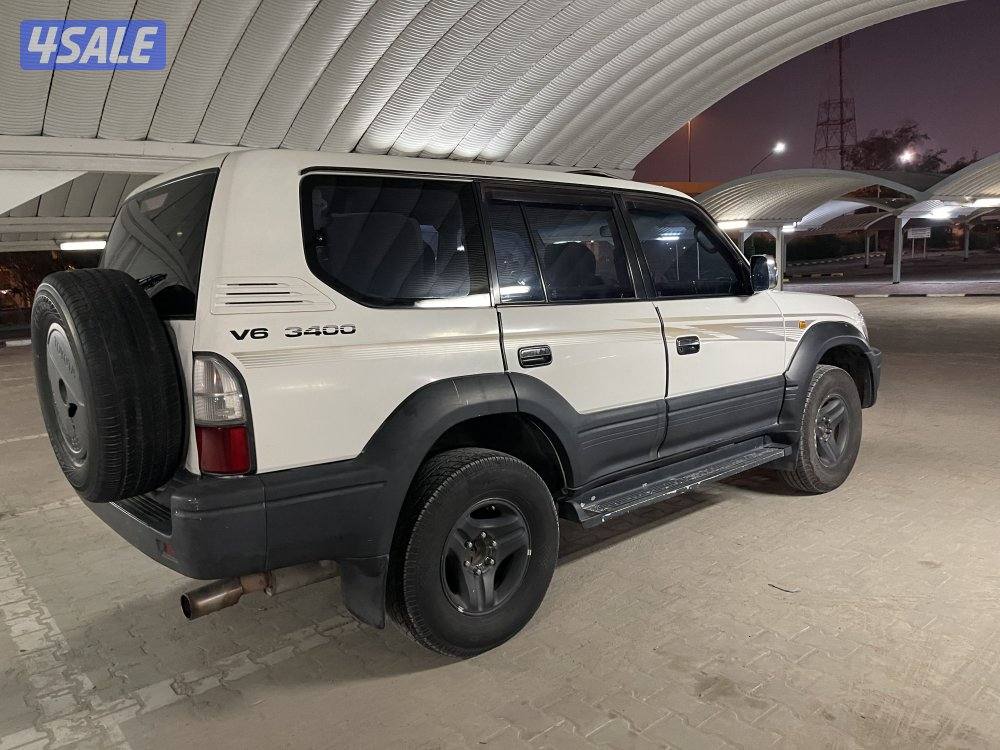 للبيع جيب تويوتا برادو موديل 2002 صبغ الوكالة5