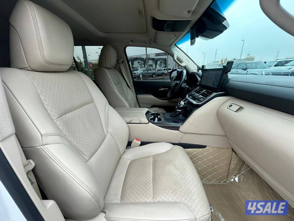 لاند كروزر VX.R AEROs twin turbo.V65