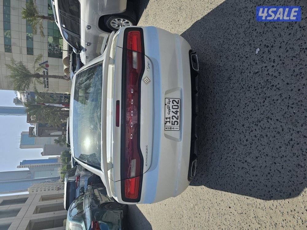 للبيع دوج شارجر ٢٠١٣ نضيف جدا3