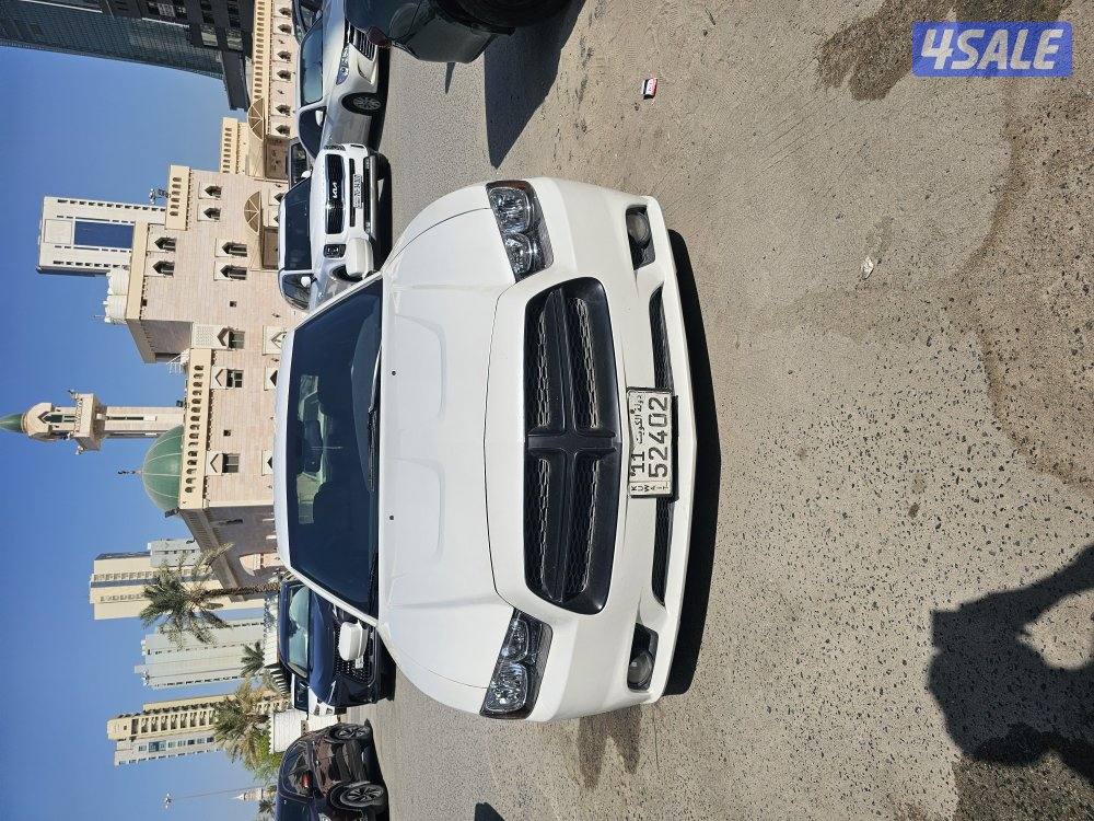 للبيع دوج شارجر ٢٠١٣ نضيف جدا4