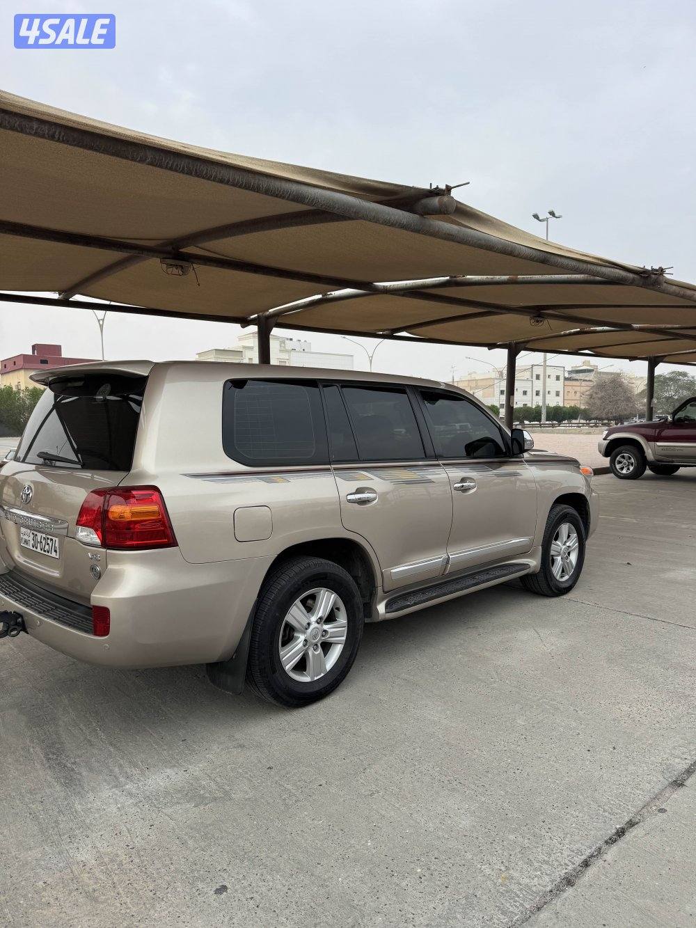 للبيع لاند1