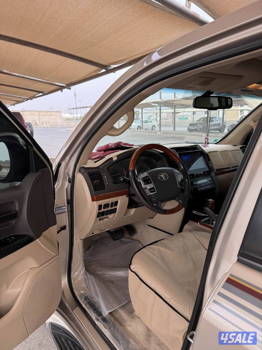 للبيع لاند4