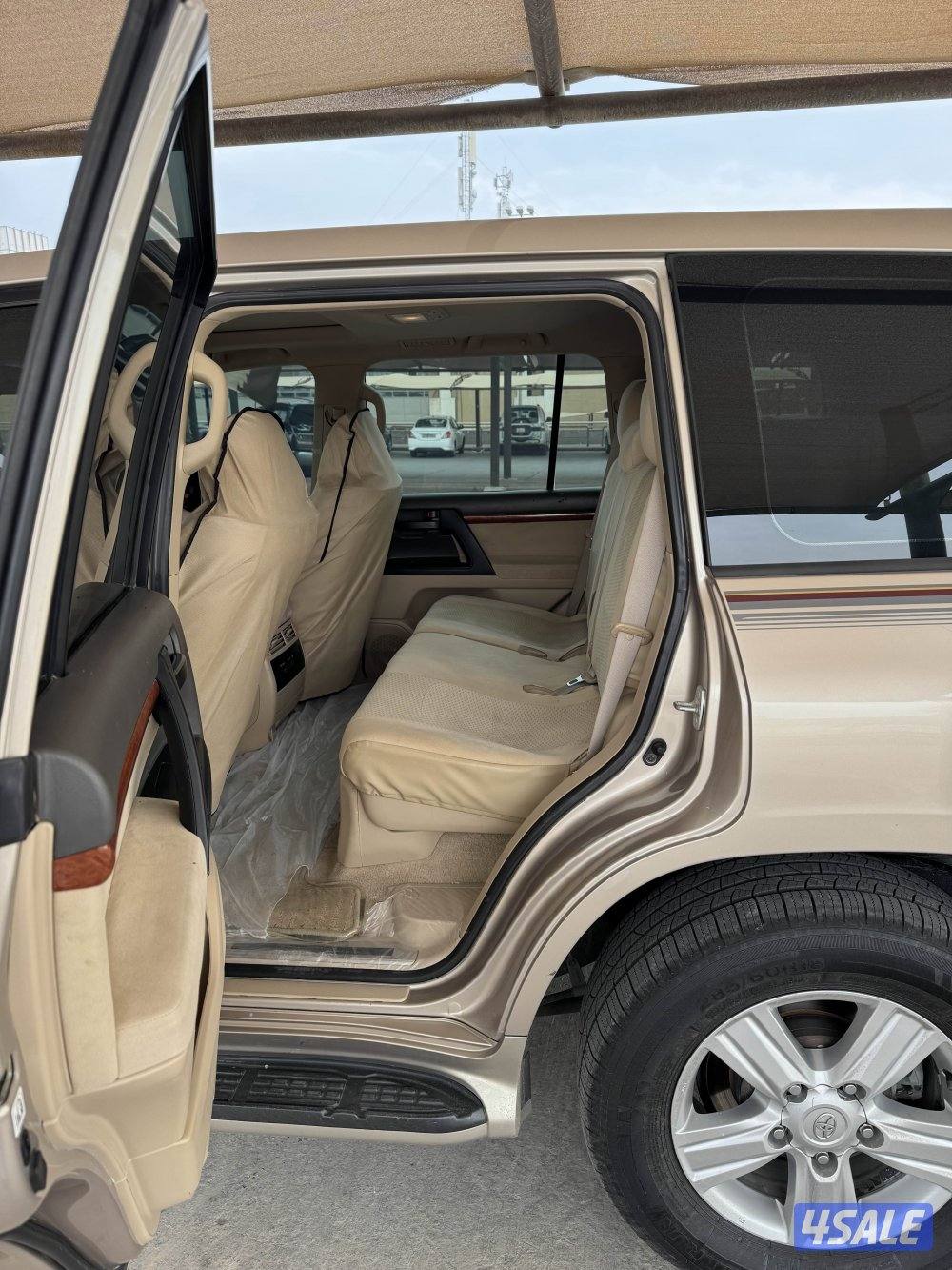 للبيع لاند5