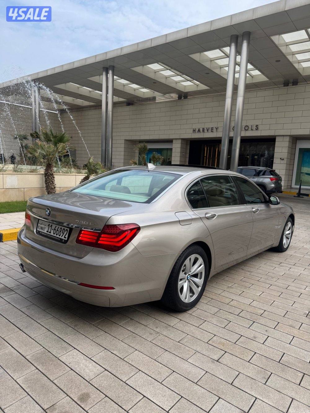 بي ام دبليو 730Li الغانم بحالة الوكاله عداد (46) فقط1