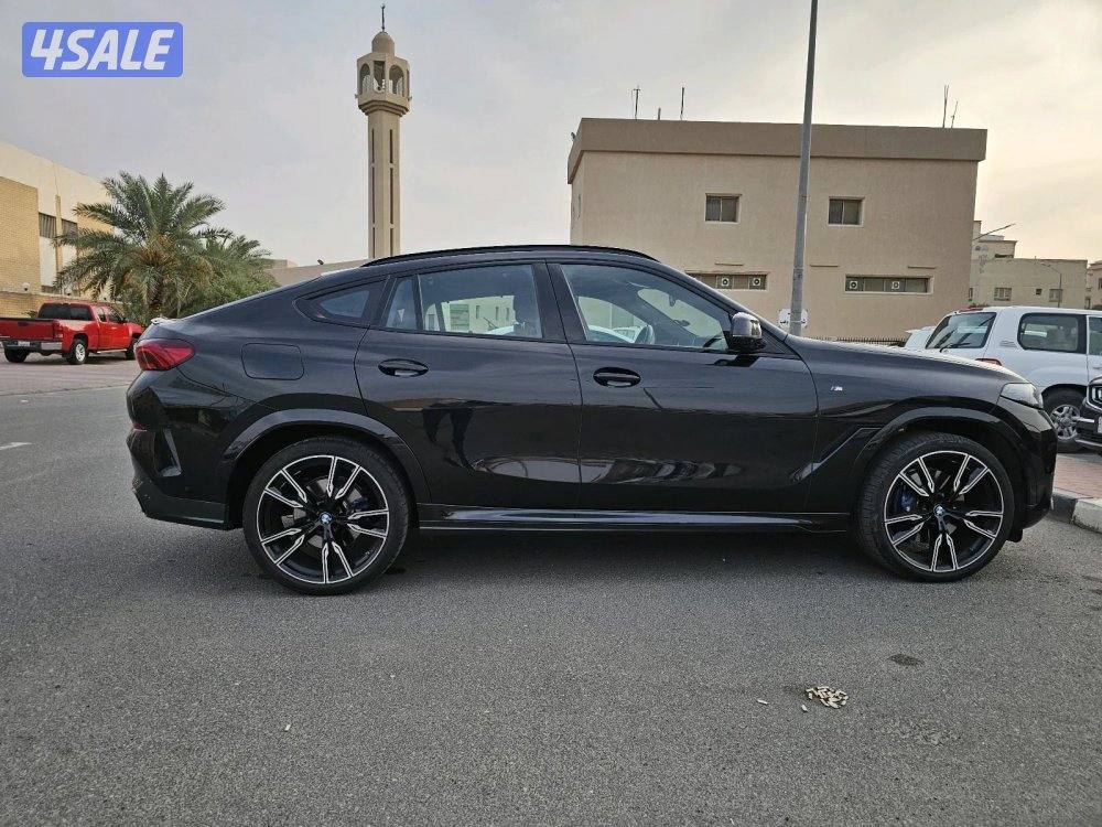 BMW X6 40i - 20243