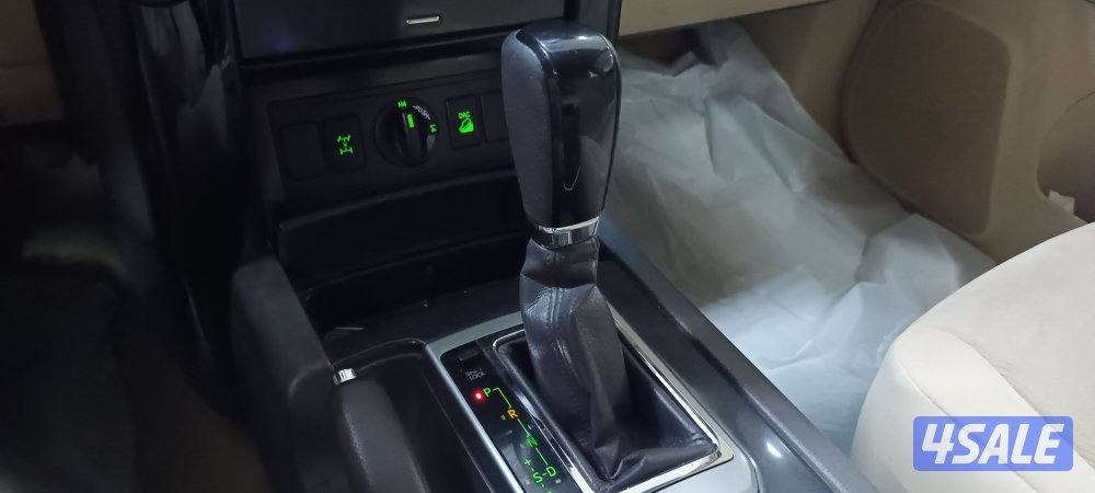 للبيع برادو 2015 شرف الفحص جير مكينة شاصي اللون ابيض نضيف جداً2