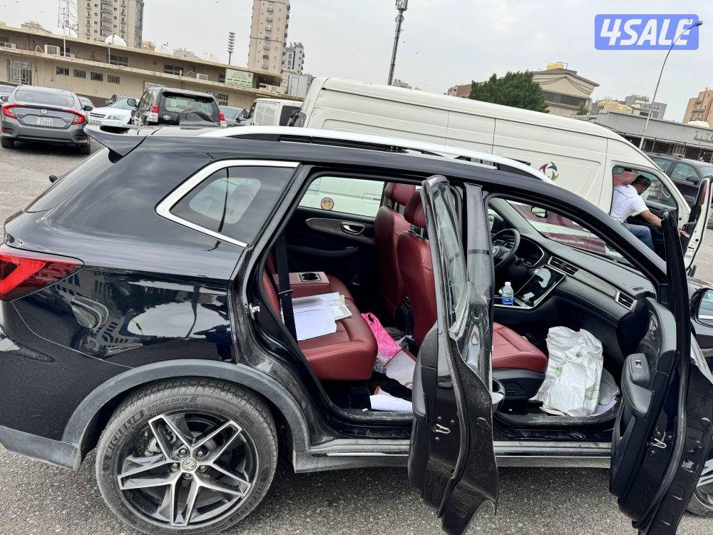 للبيع سياره Mgrx5 موديل 2025 كامله المواصفات اعلي فئه5