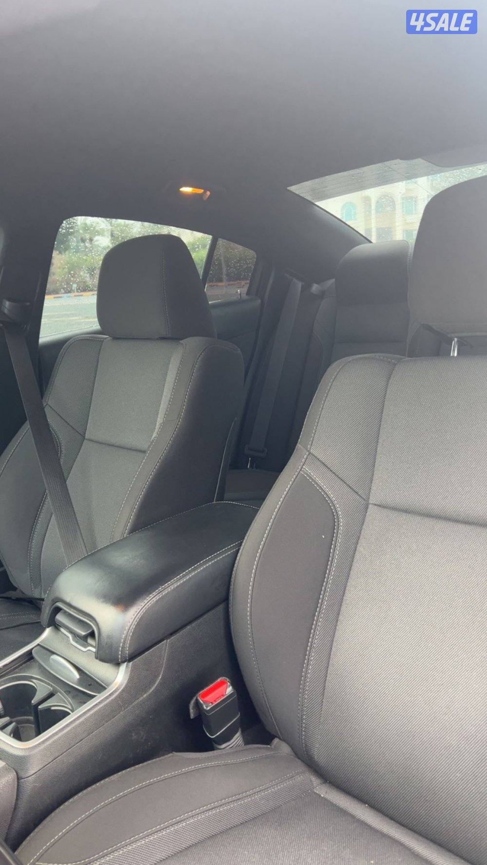 للبيع دوج تشارجر 20194