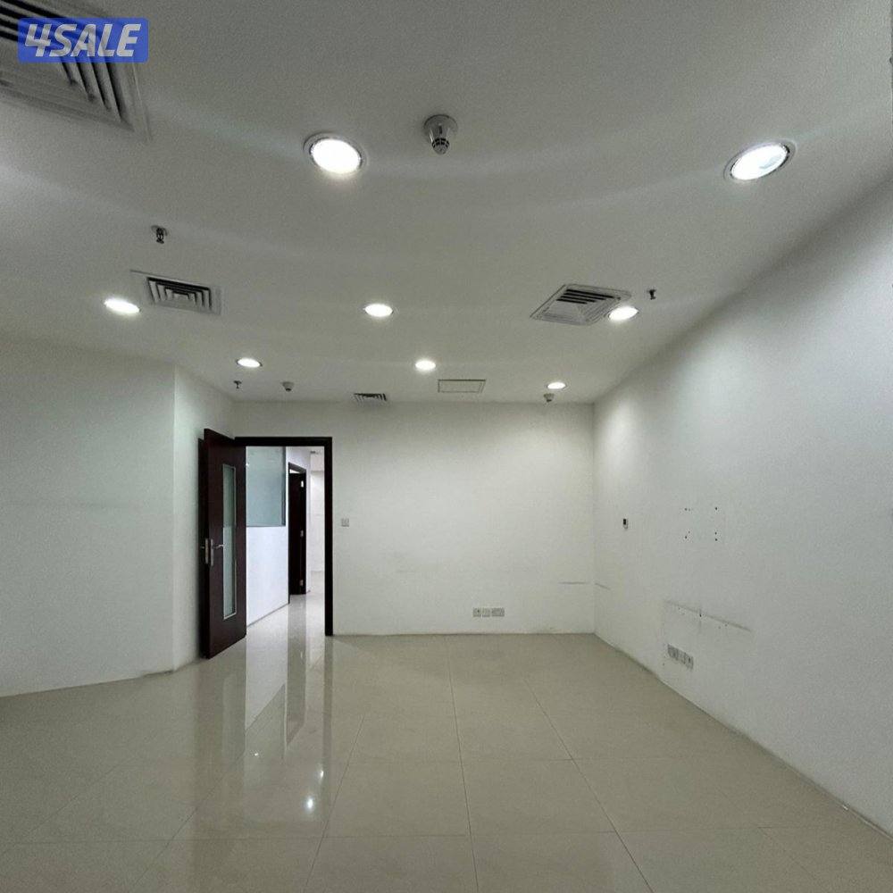 نصف دور تجاري مع فترة سماح للإيجار في القبلة3