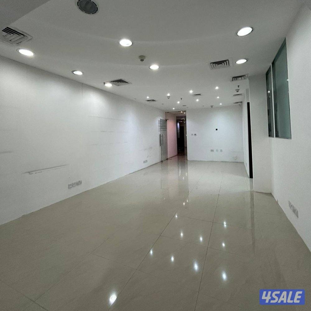 نصف دور تجاري مع فترة سماح للإيجار في القبلة7