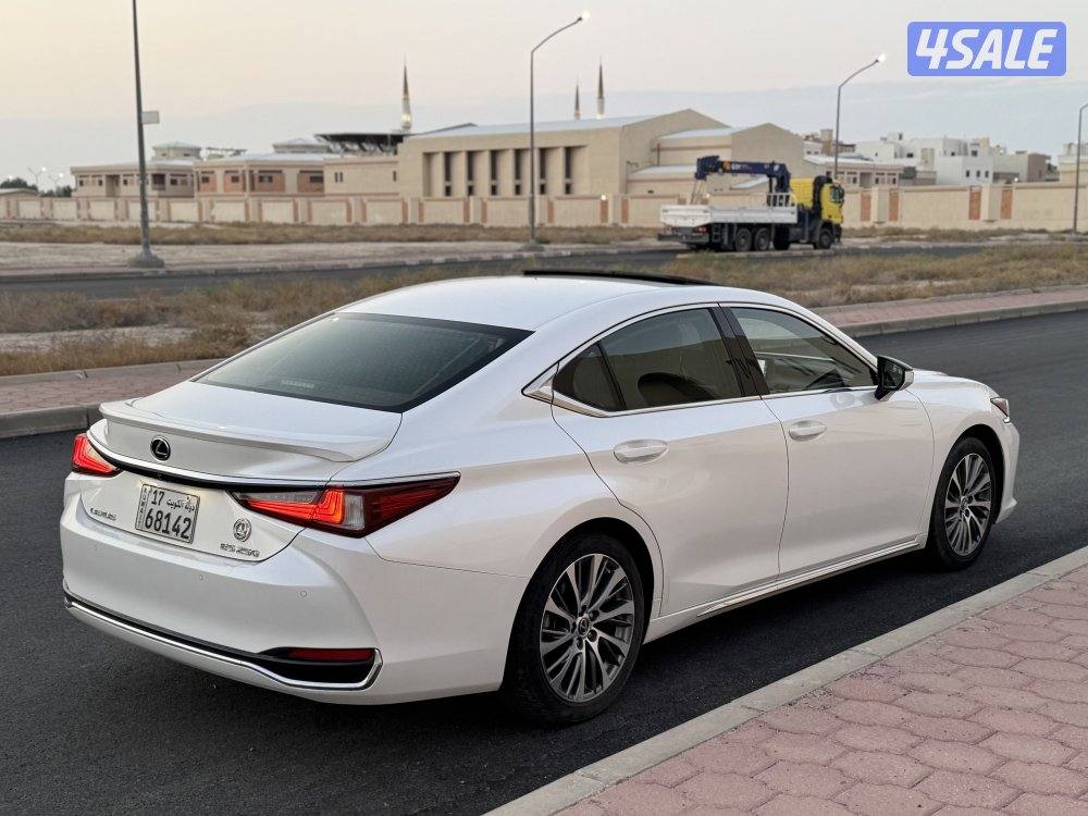 للبيع لكزس ES2502