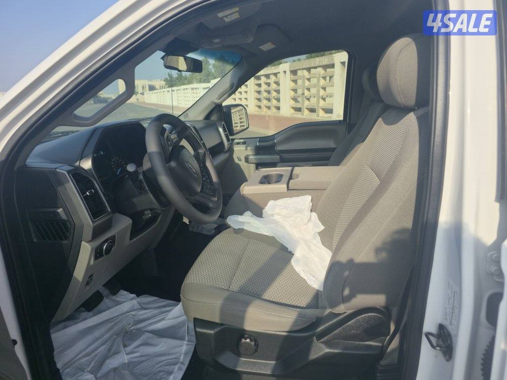 Ford F-150 2019 model 4x4 ( 52000 km ) ORGINAL PAINT9