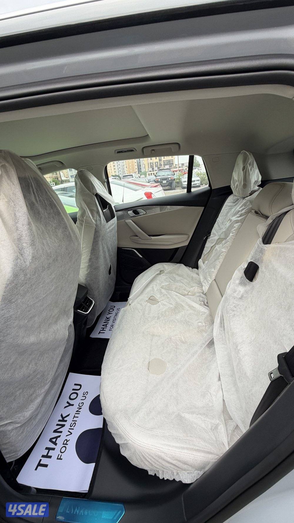 Lynk&co 06 موديل 2025 اصفار4