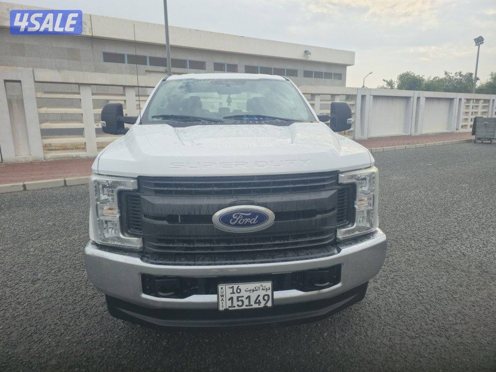 Ford F-250 long chaise 2019 model 4x4 double gear1