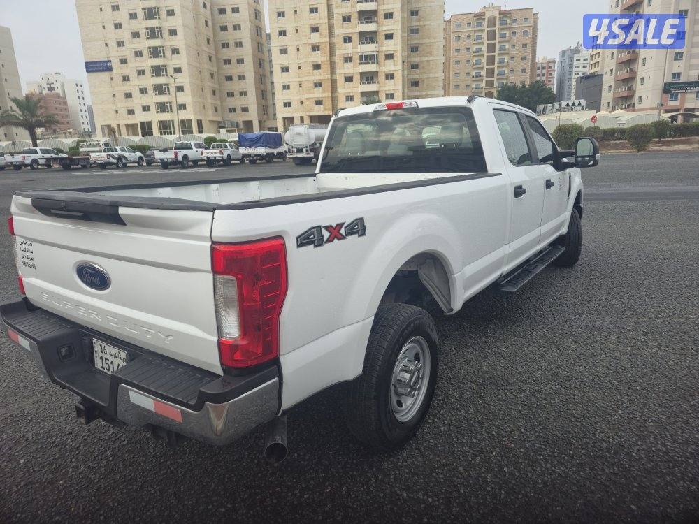Ford F-250 long chaise 2019 model 4x4 double gear5