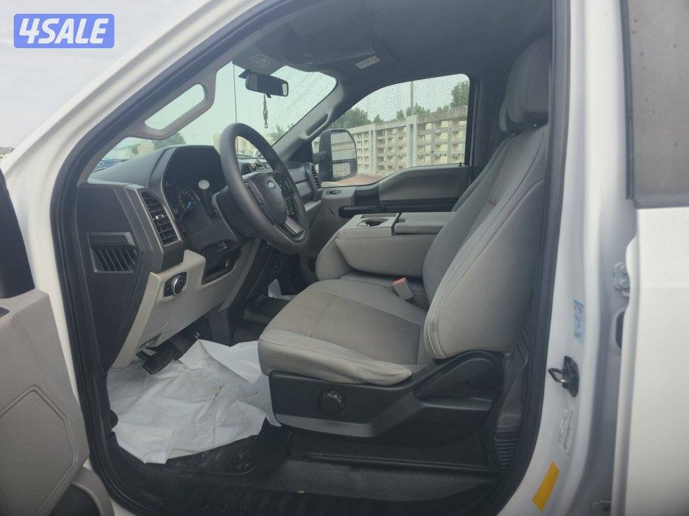 Ford F-250 long chaise 2019 model 4x4 double gear12