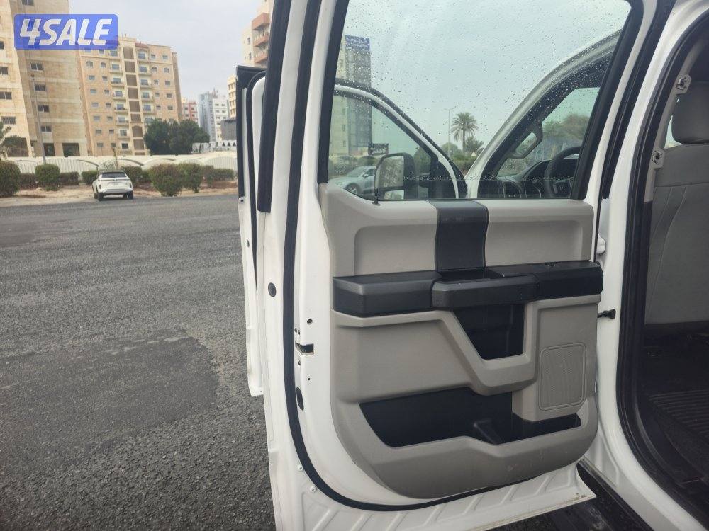 Ford F-250 long chaise 2019 model 4x4 double gear13