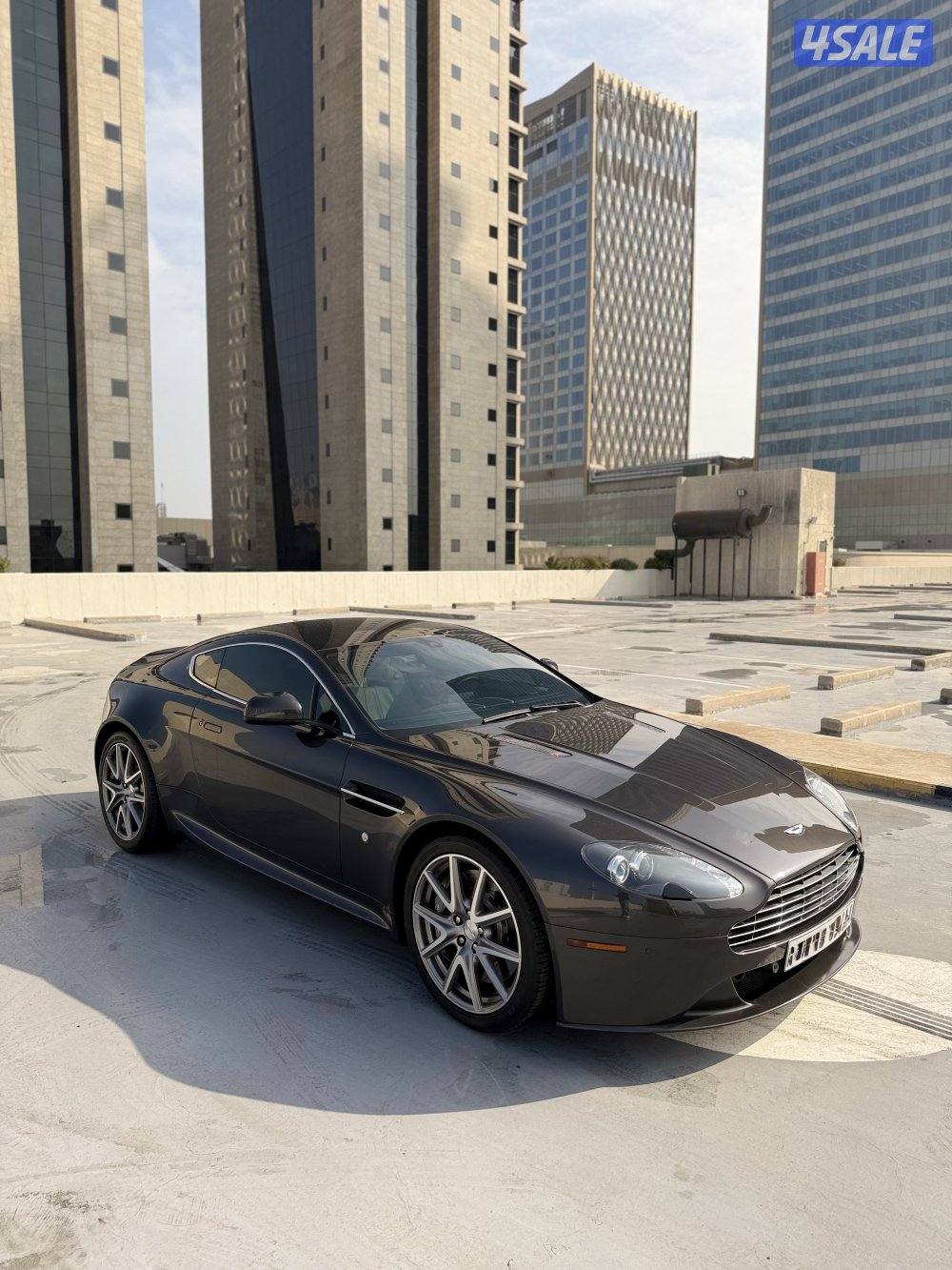 Aston Martin V8 Vantage // 2015 بقمه النظافه2
