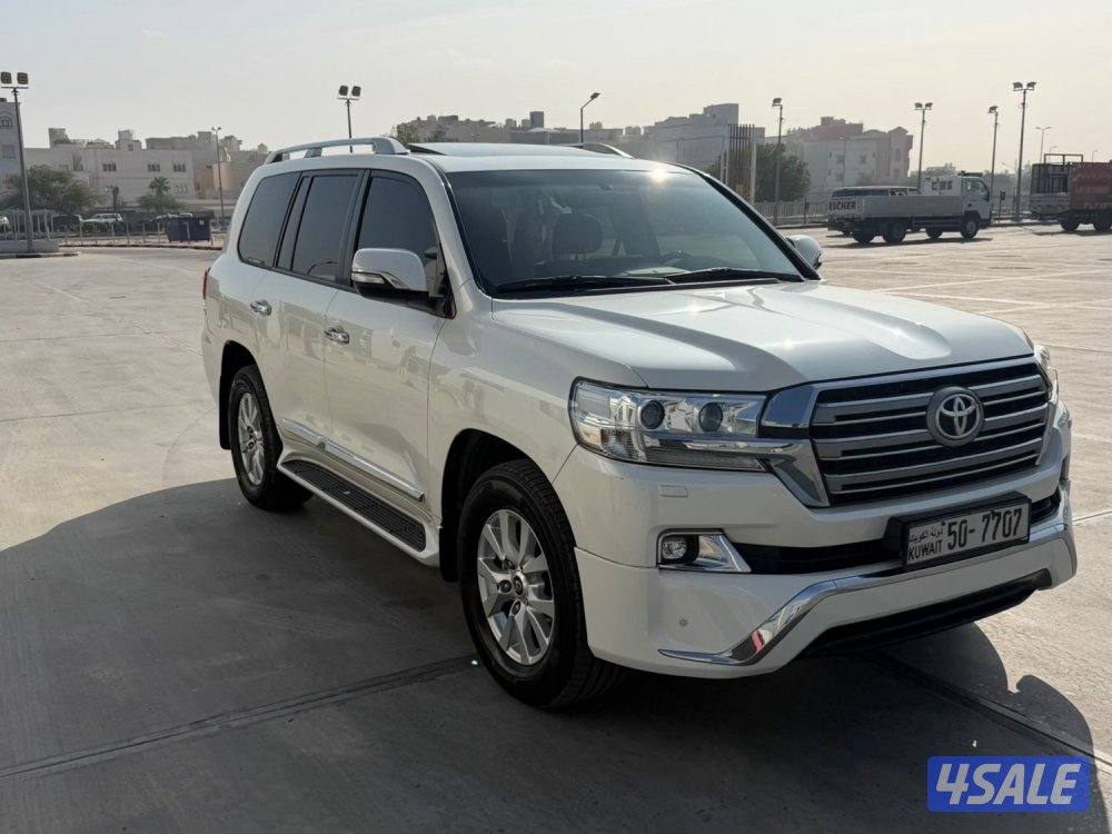 لاند كروزر 2018 بحاله ممتازه1