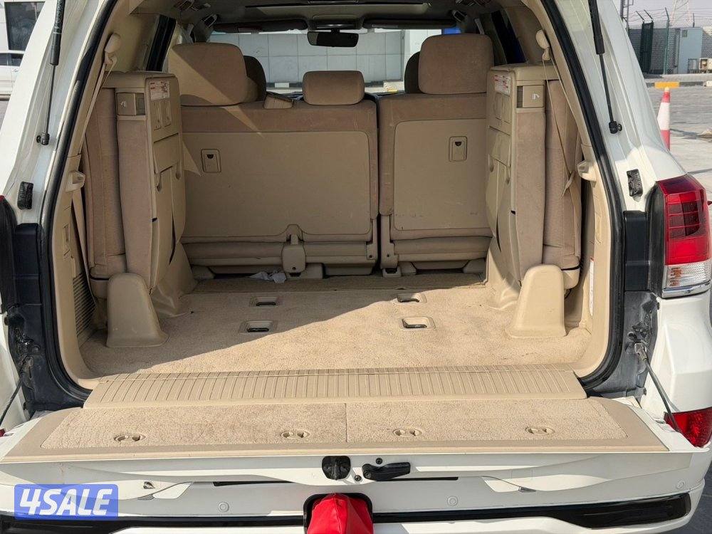 لاند كروزر 2018 بحاله ممتازه7