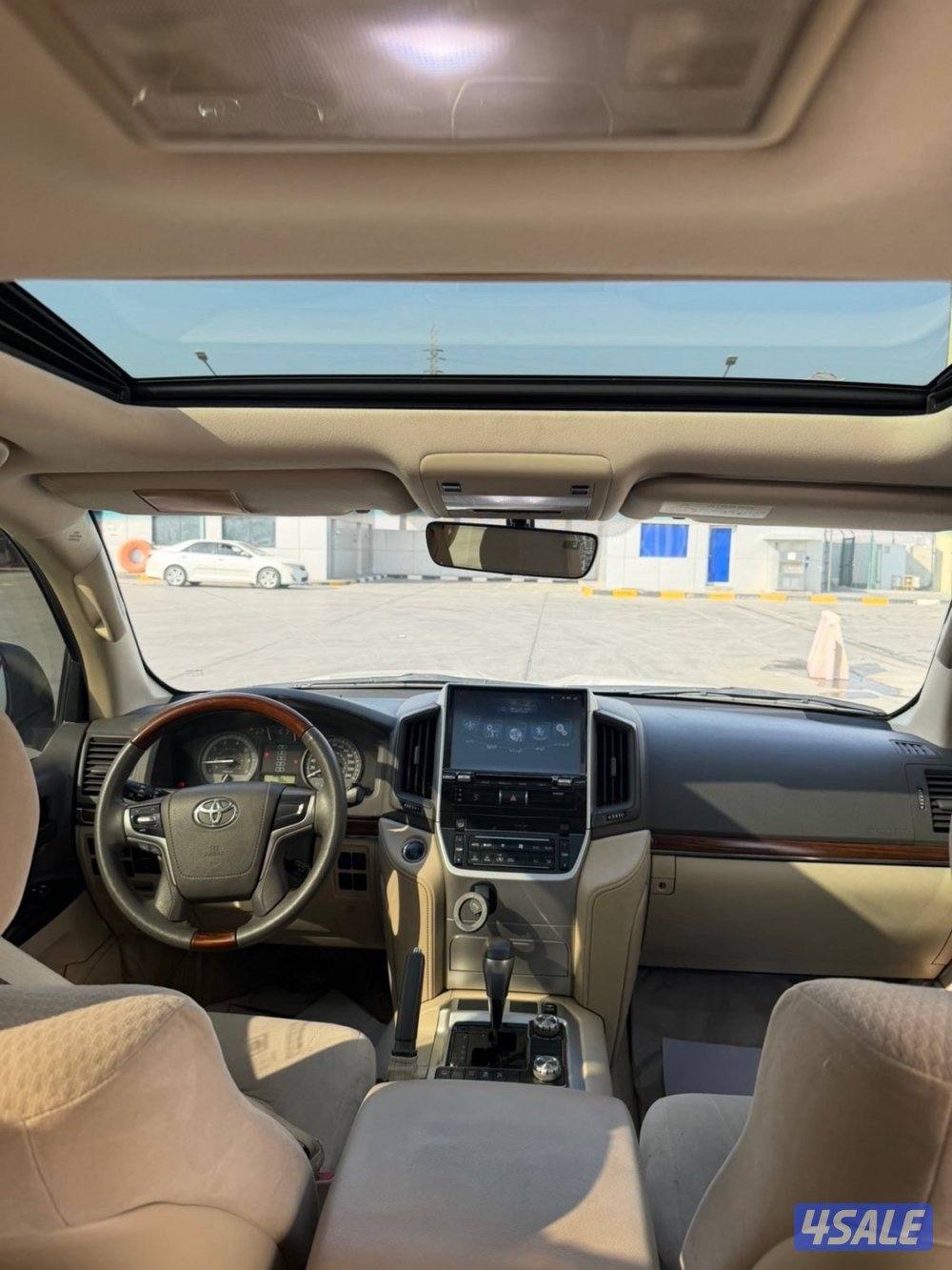 لاند كروزر 2018 بحاله ممتازه6